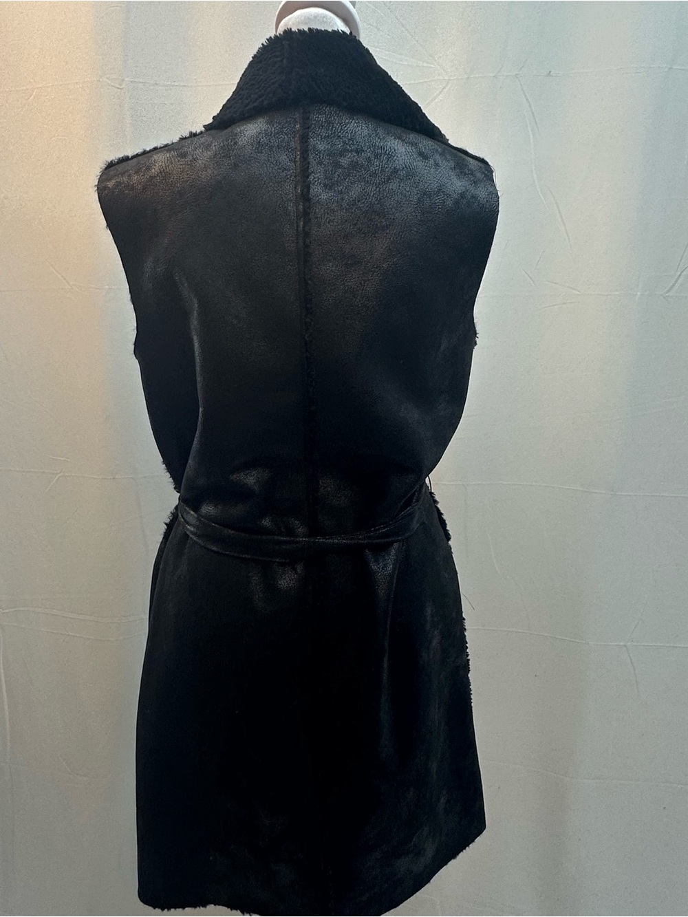 Splendid Black Faux-Fur Faux leather Trim Sleeveless Wrap Vest S - Picture 4 of 5